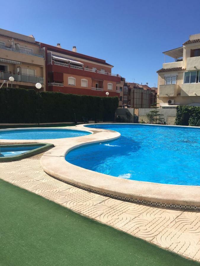 Isla Verde Apartment Torrevieja Exterior foto